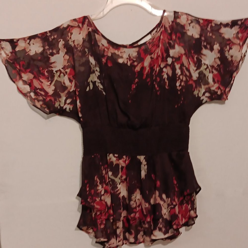 ECI Blouse White with Red Flowers Size Small